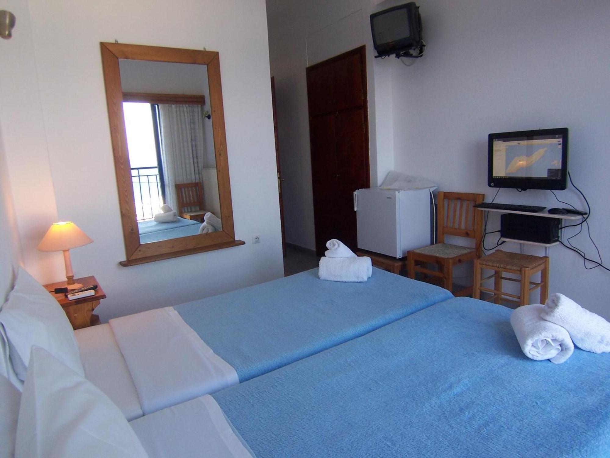 Hotel Maria-Elena Ágios Kírykos Buitenkant foto
